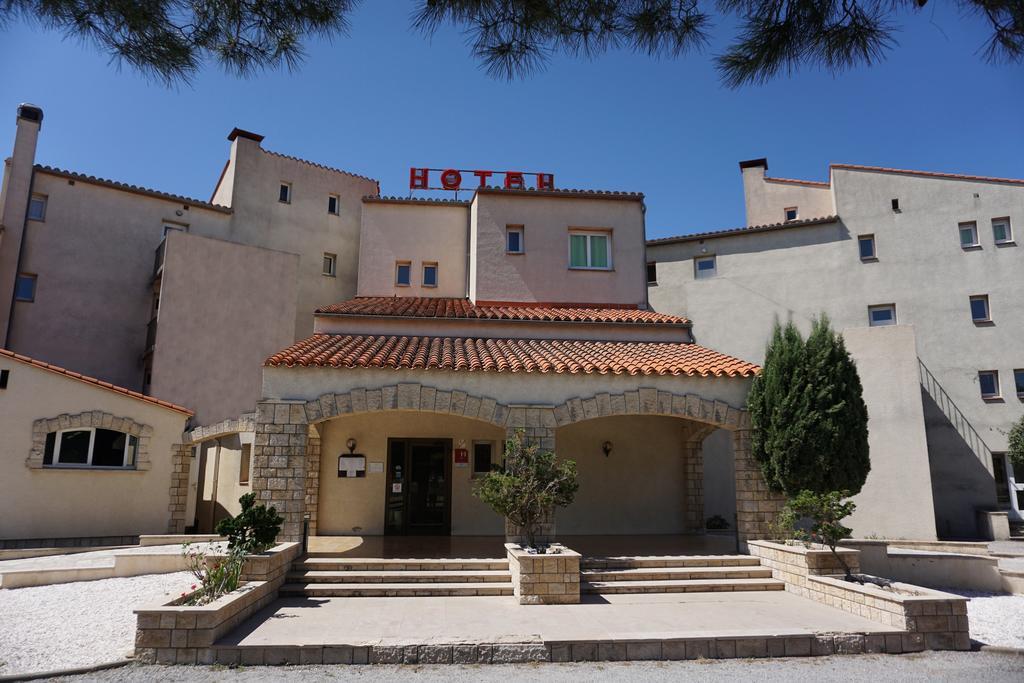 Le Neoulous Hotel Ле Булу Екстериор снимка