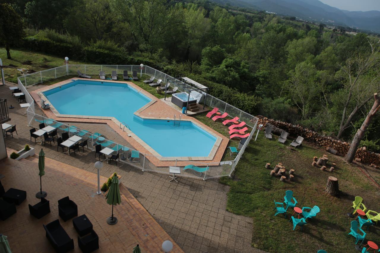 Le Neoulous Hotel Ле Булу Екстериор снимка