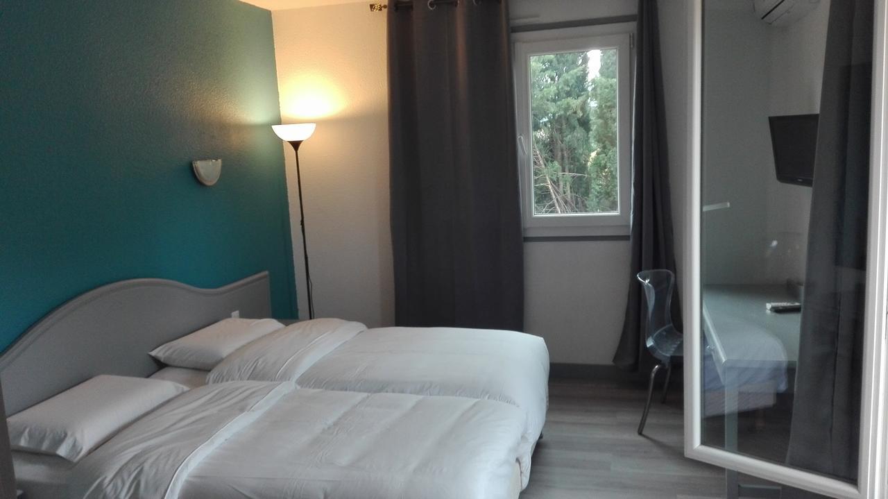 Le Neoulous Hotel Ле Булу Екстериор снимка