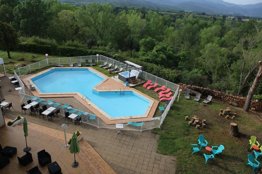 Le Neoulous Hotel Ле Булу Екстериор снимка