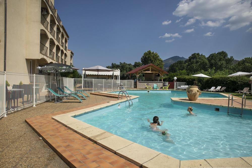 Le Neoulous Hotel Ле Булу Екстериор снимка